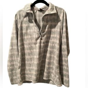 Adorable Eddie Bauer fuzzy sweatshirt